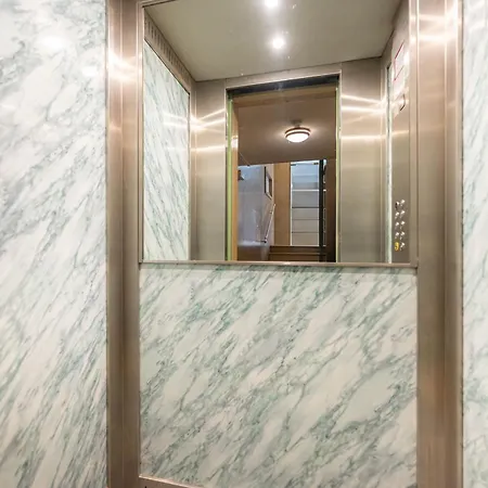 公寓 Debora's Flat - 10 Minuti Dall'arena 维罗纳