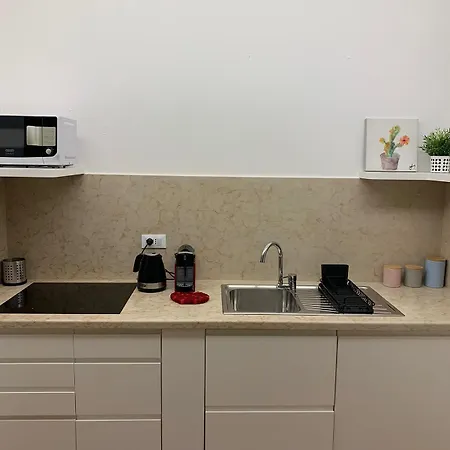 Debora's Flat - 10 Minuti Dall'arena