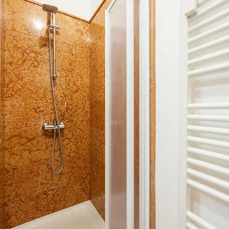 شقة Debora's Flat - 10 Minuti Dall'arena فيرونا