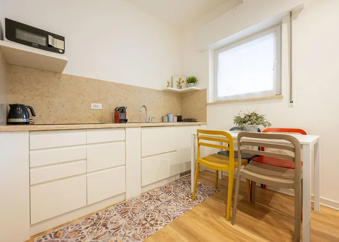 Debora's Flat - 10 Minuti Dall'arena 아파트 *