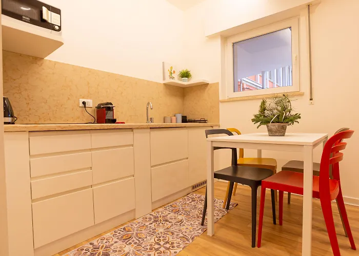 Debora's Flat - 10 Minuti Dall'arena 아파트 *