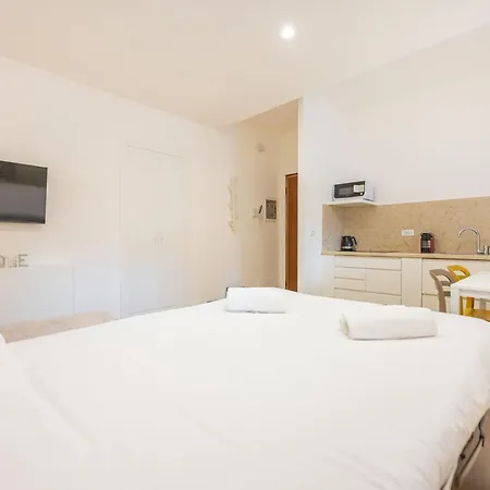 Debora's Flat - 10 Minuti Dall'arena Apartamento Verona