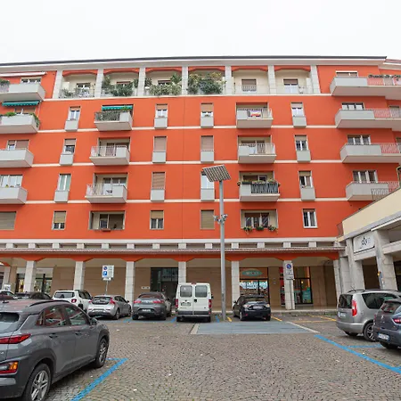 Debora's Flat - 10 Minuti Dall'arena Βερόνα