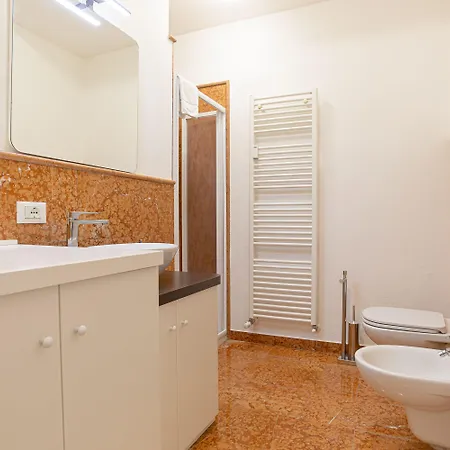 Debora's Flat - 10 Minuti Dall'arena * Βερόνα
